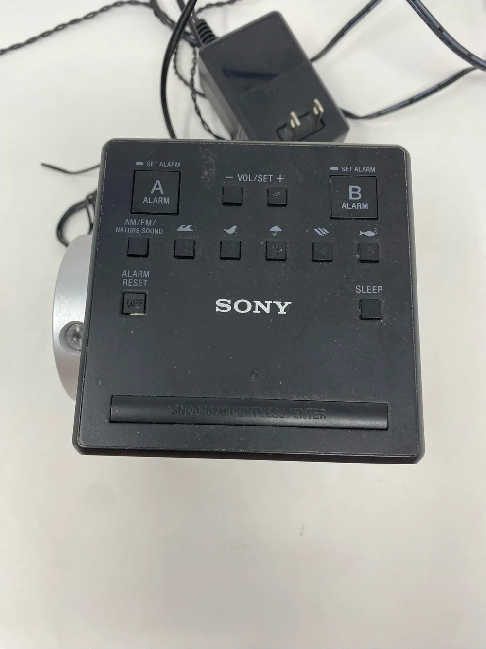 Sony ICF-C1PJ Alarm Clock Radio with Time Projection (Black)